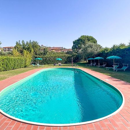 Lovely Apartment In Tuoro Sul Trasimeno With Wifi Экстерьер фото
